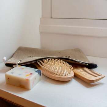 Trousse de toilette en lin